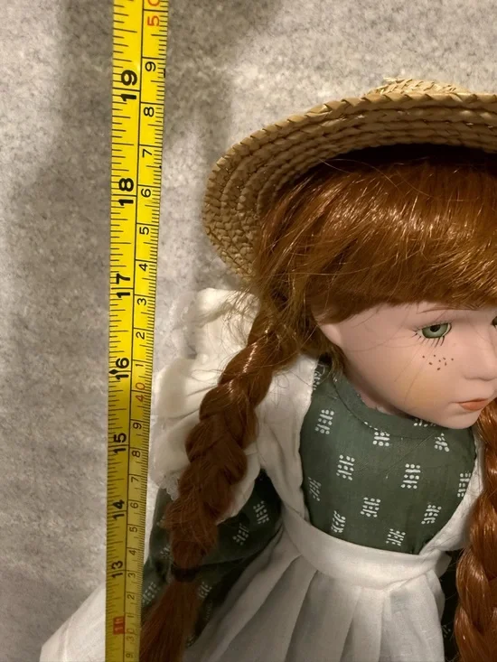 16โ Anne of Green Gables porcelain doll - Picture 10 of 11